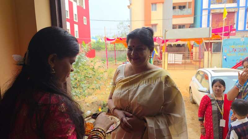 Brownie Bear Graduation - UDAAN
